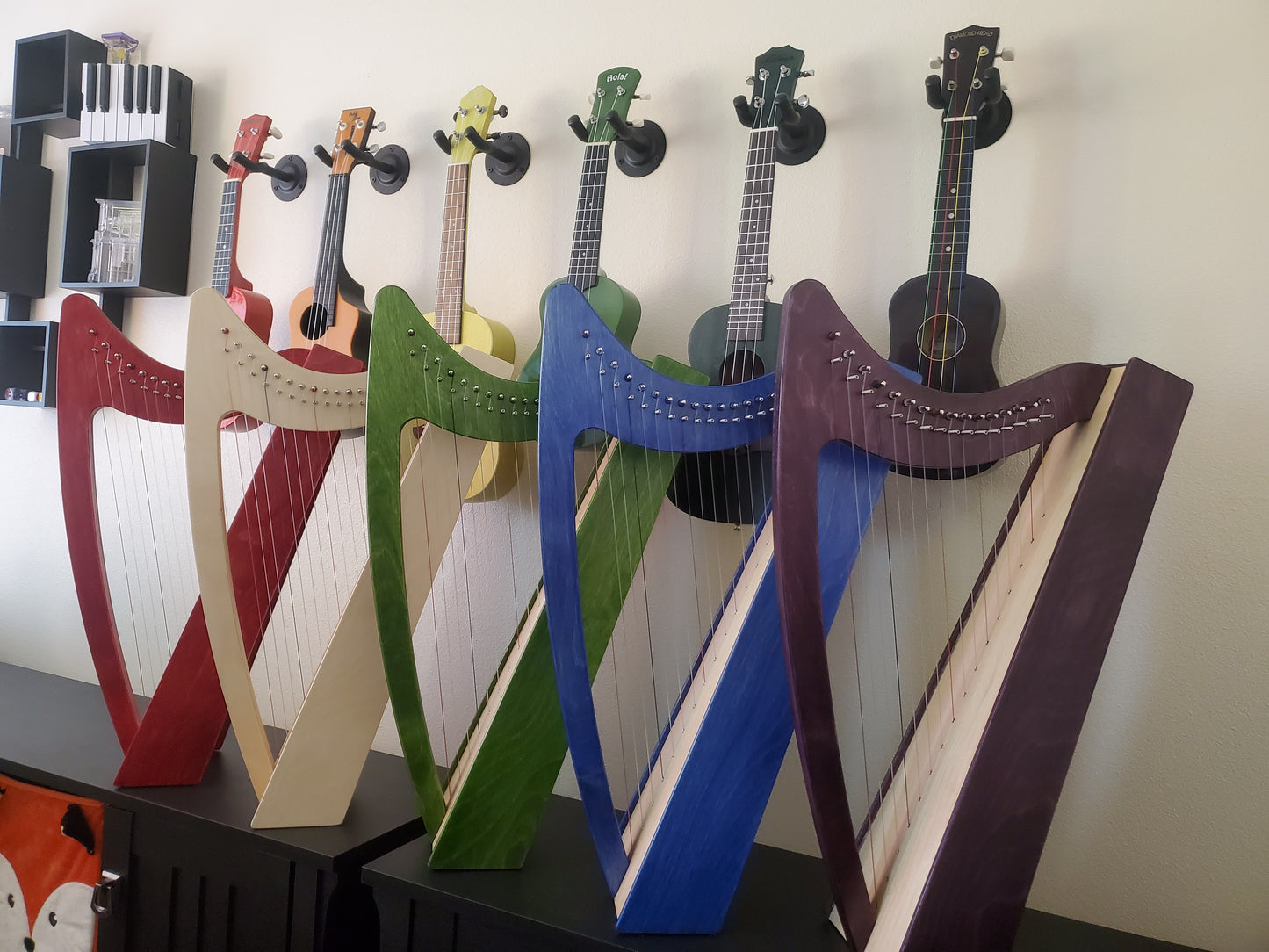 Discovery 16 Education Bundle - 10 Harps Plus teaching resouces for just £1499