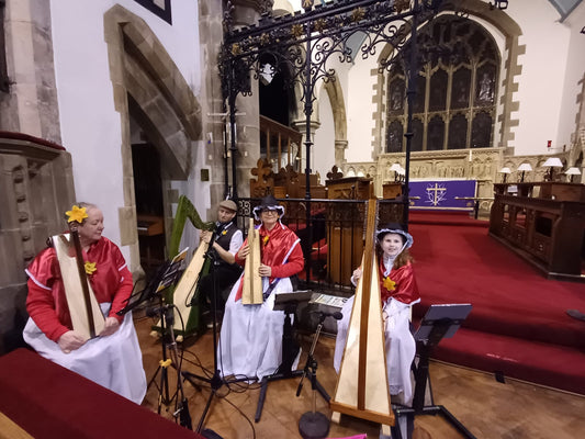 Six Famous Welsh Hymn Tunes for the Discovery 16 or any small harp