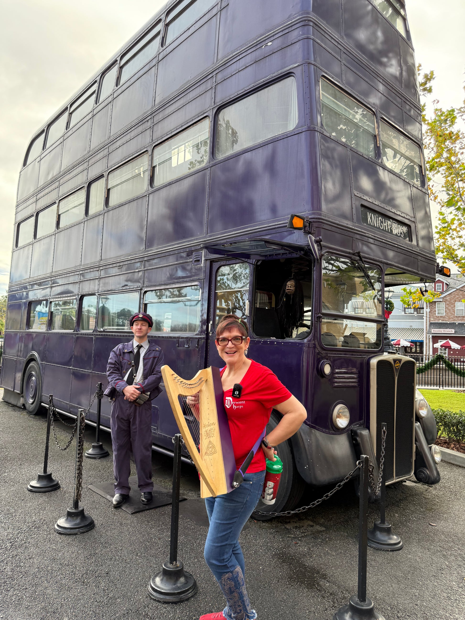 Derwent Harps Discovery 16 and the knight bus at universal studios 