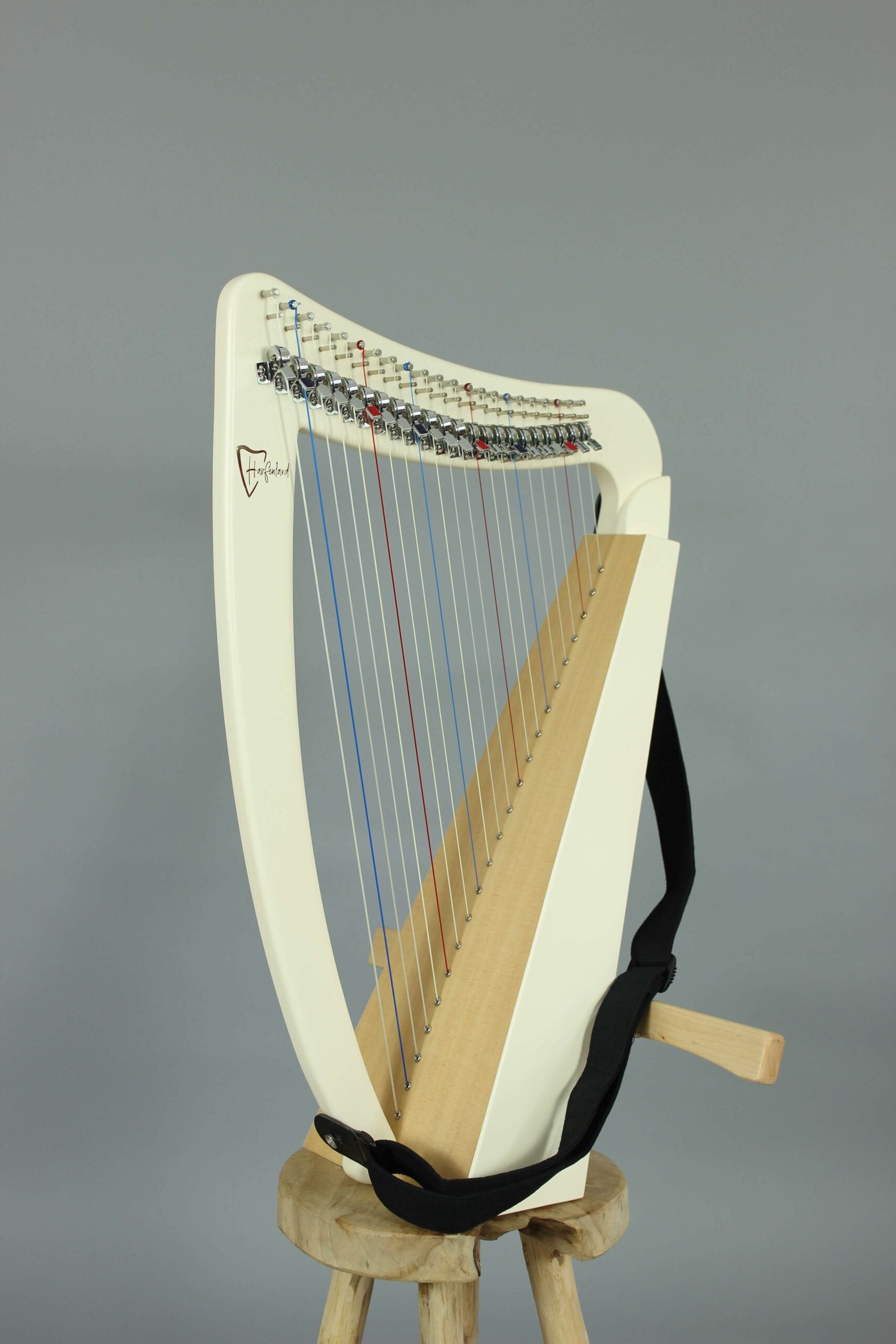 String Lever Erin 22 String Lever Harp by Harfenland – Derwent Harps
