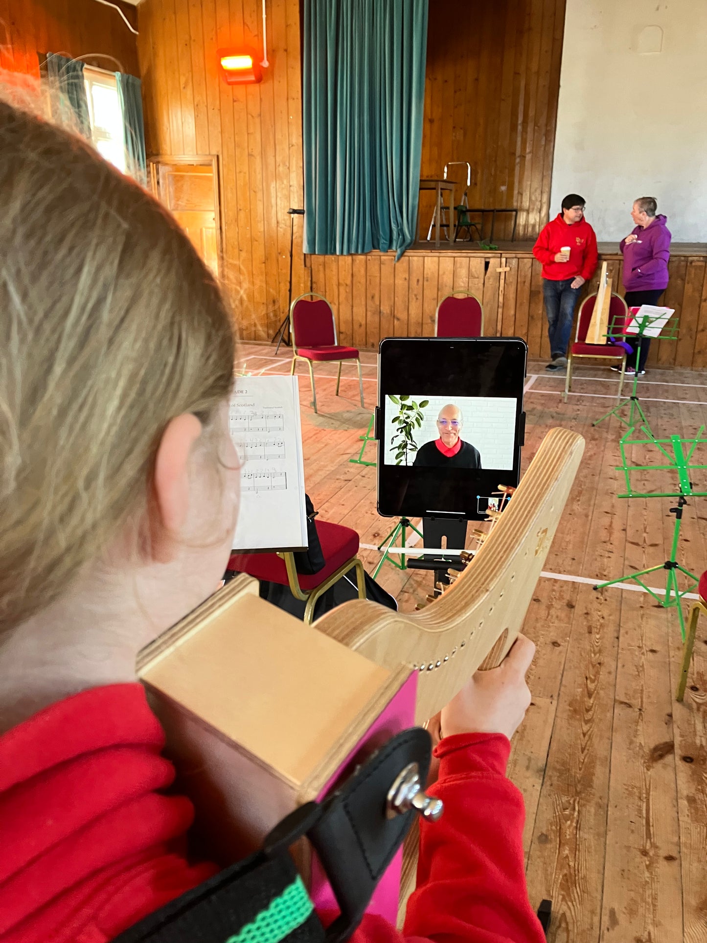 Discovery 16 Education Bundle - 10 Harps Plus teaching resouces for just £1499