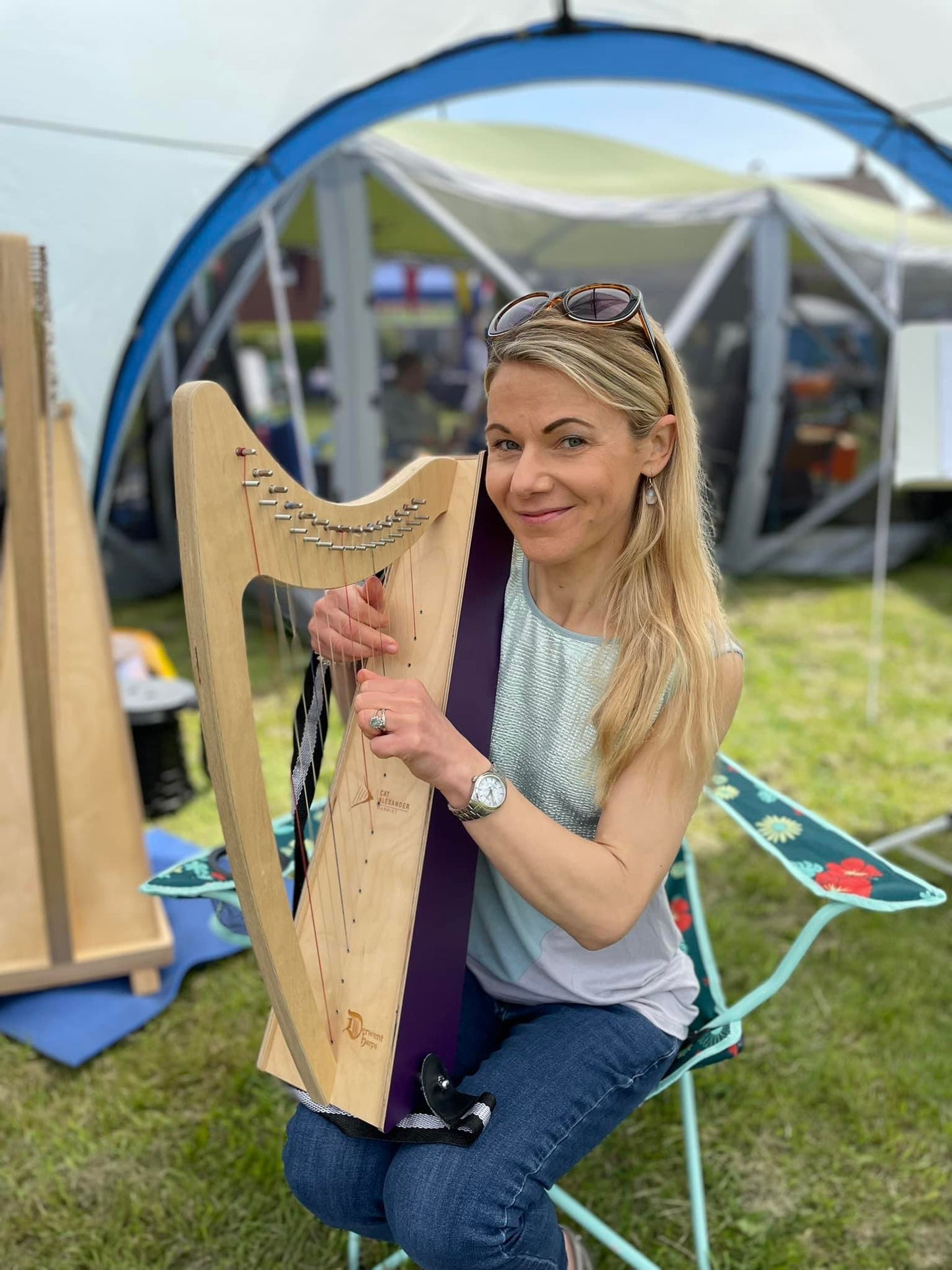 Discovery 16 Education Bundle - 10 Harps Plus teaching resouces for just £1499