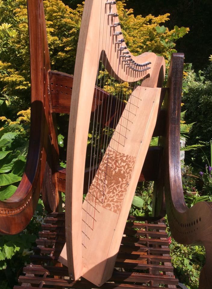 Derwent Harps Adventurer 20 in Natural Wood Finishes Made in England   derwent harps.myshopify.com