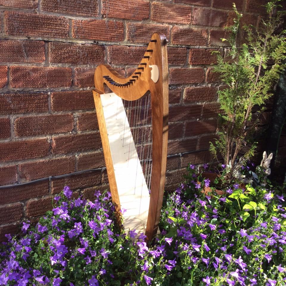 Derwent Harps Adventurer 20 in Natural Wood Finishes Made in England   derwent harps.myshopify.com