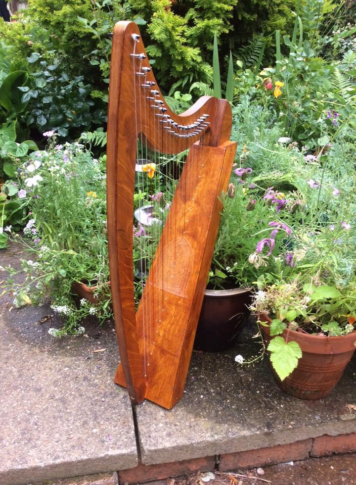 Derwent Harps Adventurer 20 in Natural Wood Finishes Made in England   derwent harps.myshopify.com