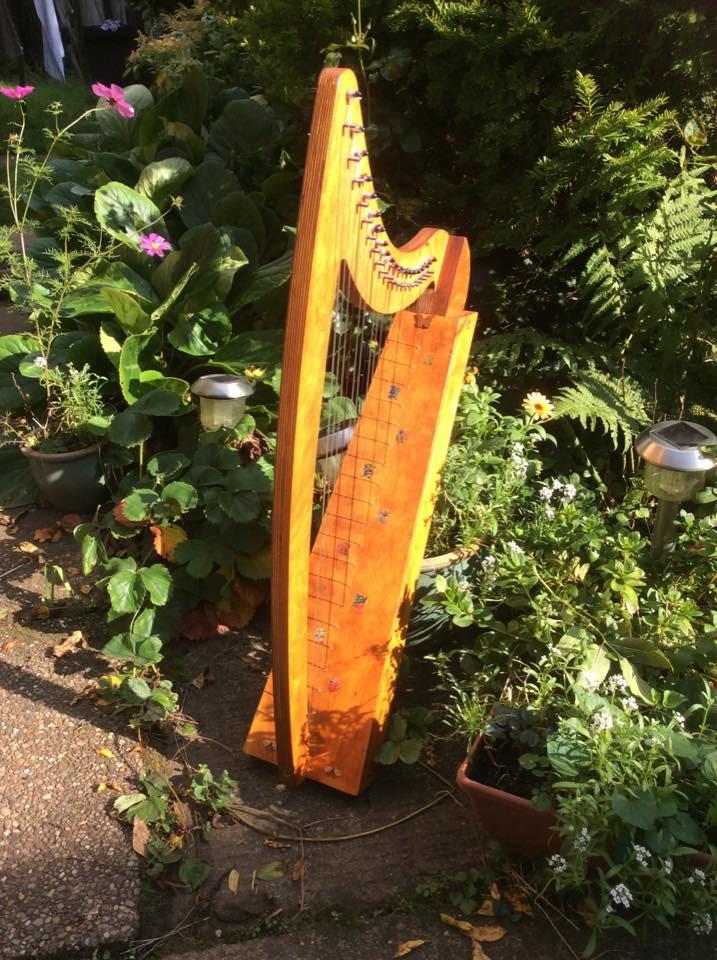 Derwent Harps Adventurer 20 in Natural Wood Finishes Made in England   derwent harps.myshopify.com