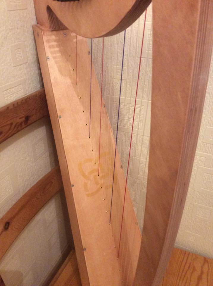 Derwent Harps Adventurer 20 in Natural Wood Finishes Made in England   derwent harps.myshopify.com