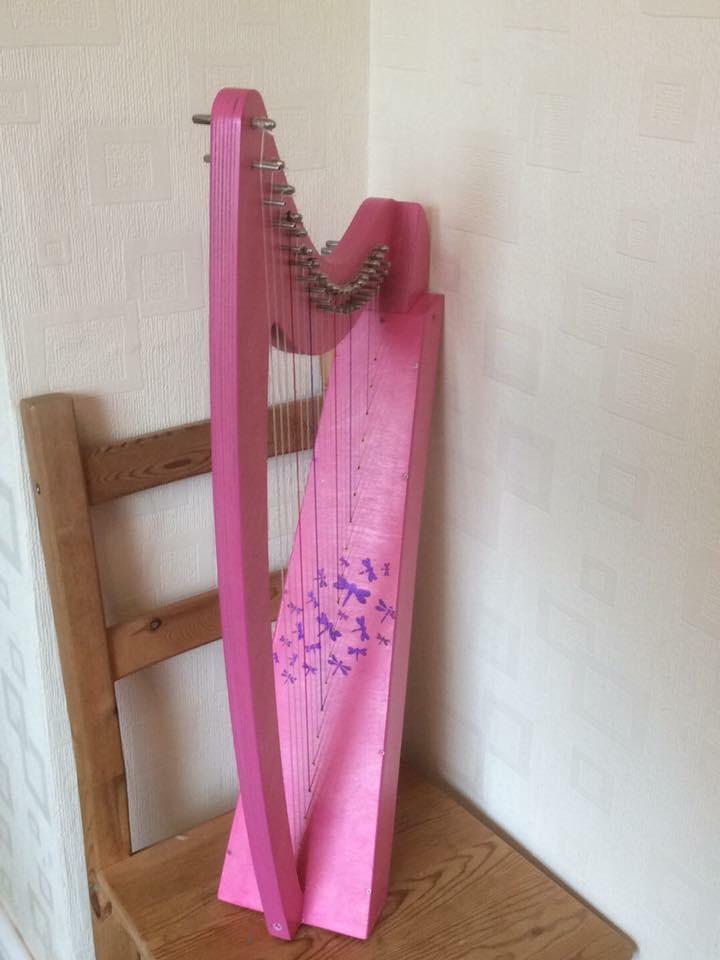 Derwent Harps Adventurer 20 in coloured wood stain Finishes Made in Wales with F and C Levers