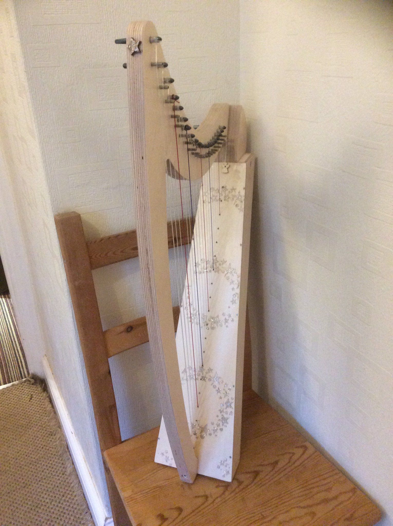 Derwent Harps Adventurer 20 in Natural Wood Finishes Made in England   derwent harps.myshopify.com