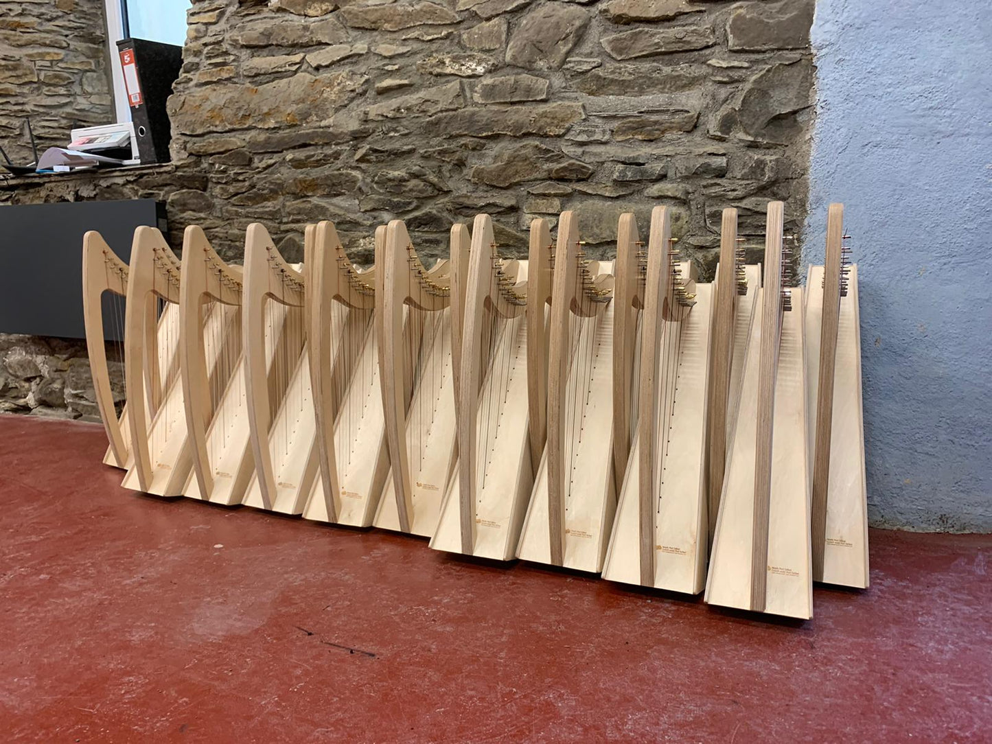 Discovery 16 Education Bundle - 10 Harps Plus teaching resouces for just £1499