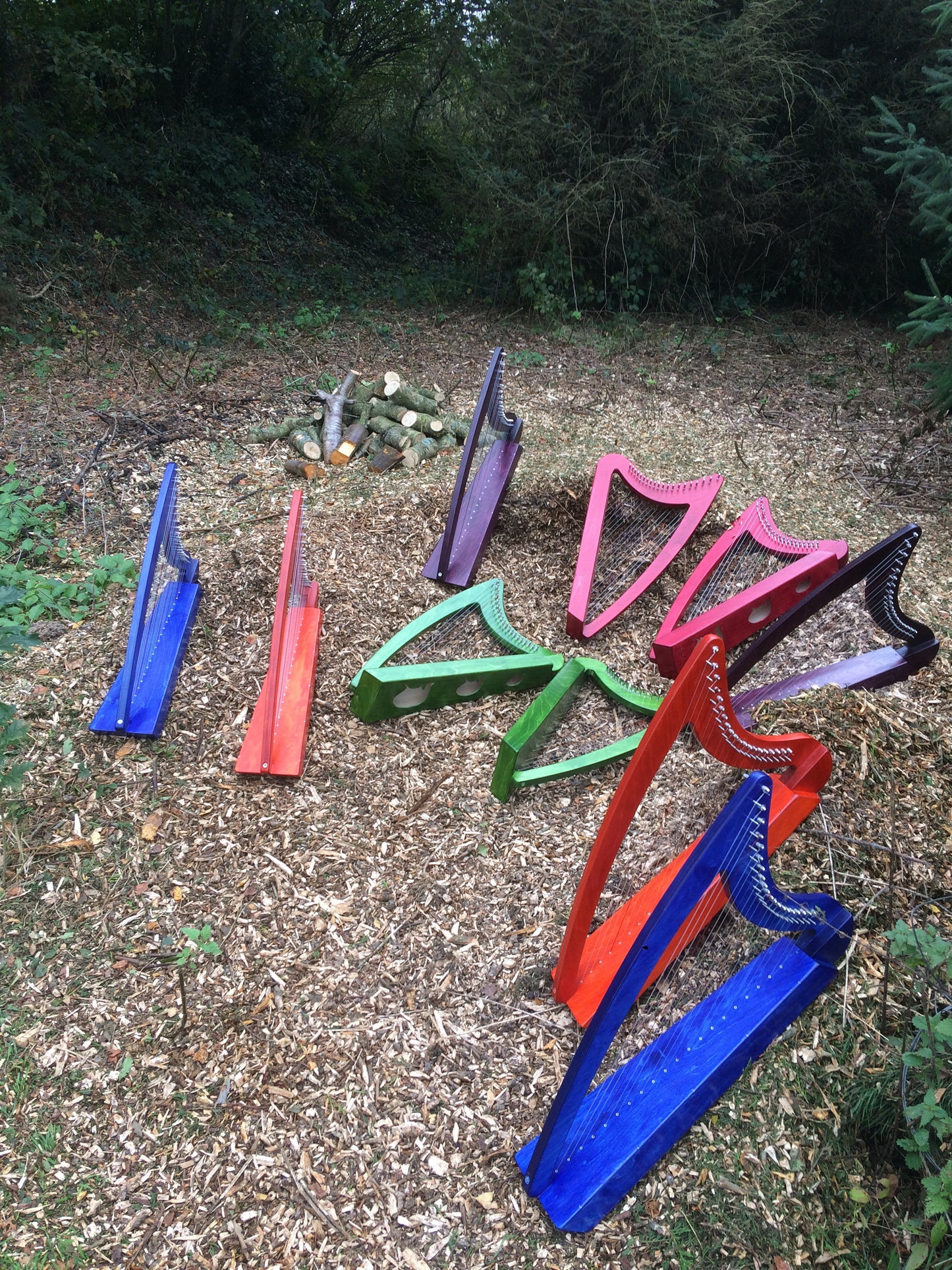 Derwent Harps Adventurer 20 in coloured wood stain Finishes Made in Wales with F and C Levers