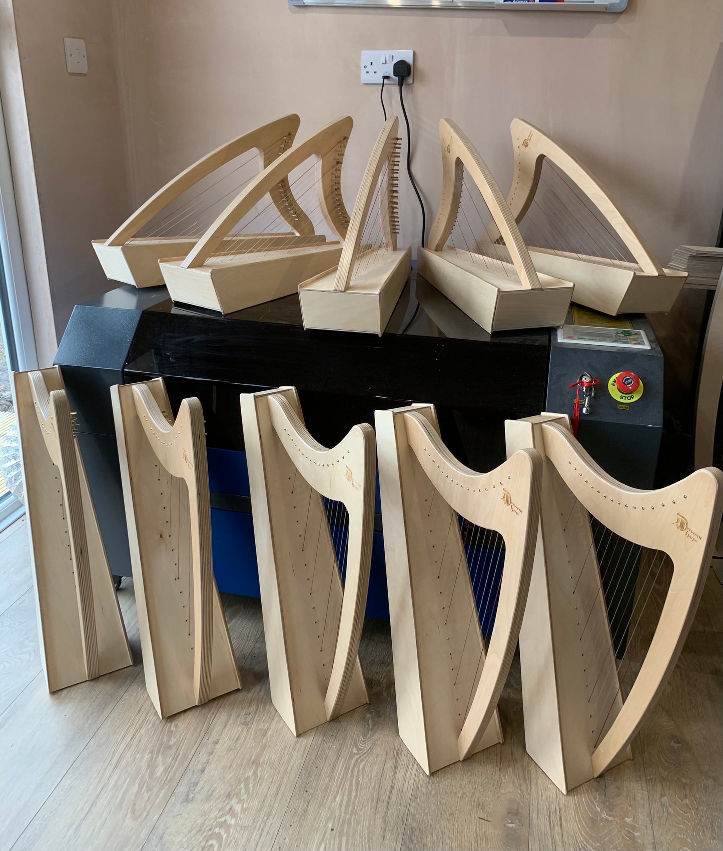 Discovery 16 Education Bundle - 10 Harps Plus teaching resouces for just £1499